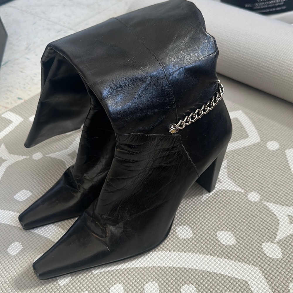 🚫SOLD🚫Nine West Patent Leather Size 9 Boots - Picture 1 of 17
